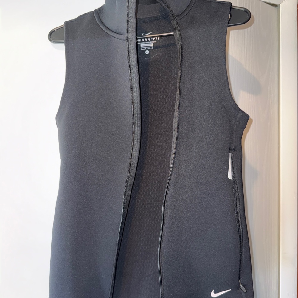 Nike Therma Fit Black Sleeveless Vest